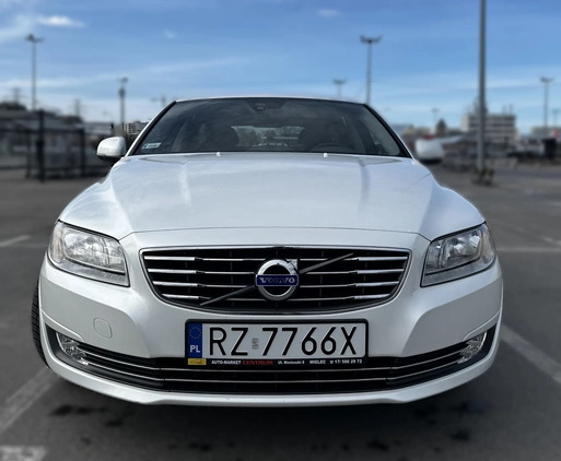 Volvo V70 cena 44900 przebieg: 244041, rok produkcji 2015 z Rzeszów małe 631